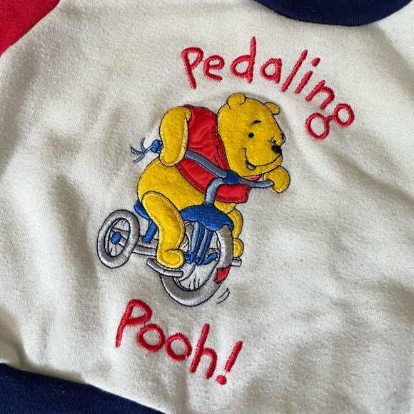 Vintage Winnie the Pooh 3-6 month “Pedaling Pooh” Baby Sweatshirt White Blue Red - Picture 2 of 6